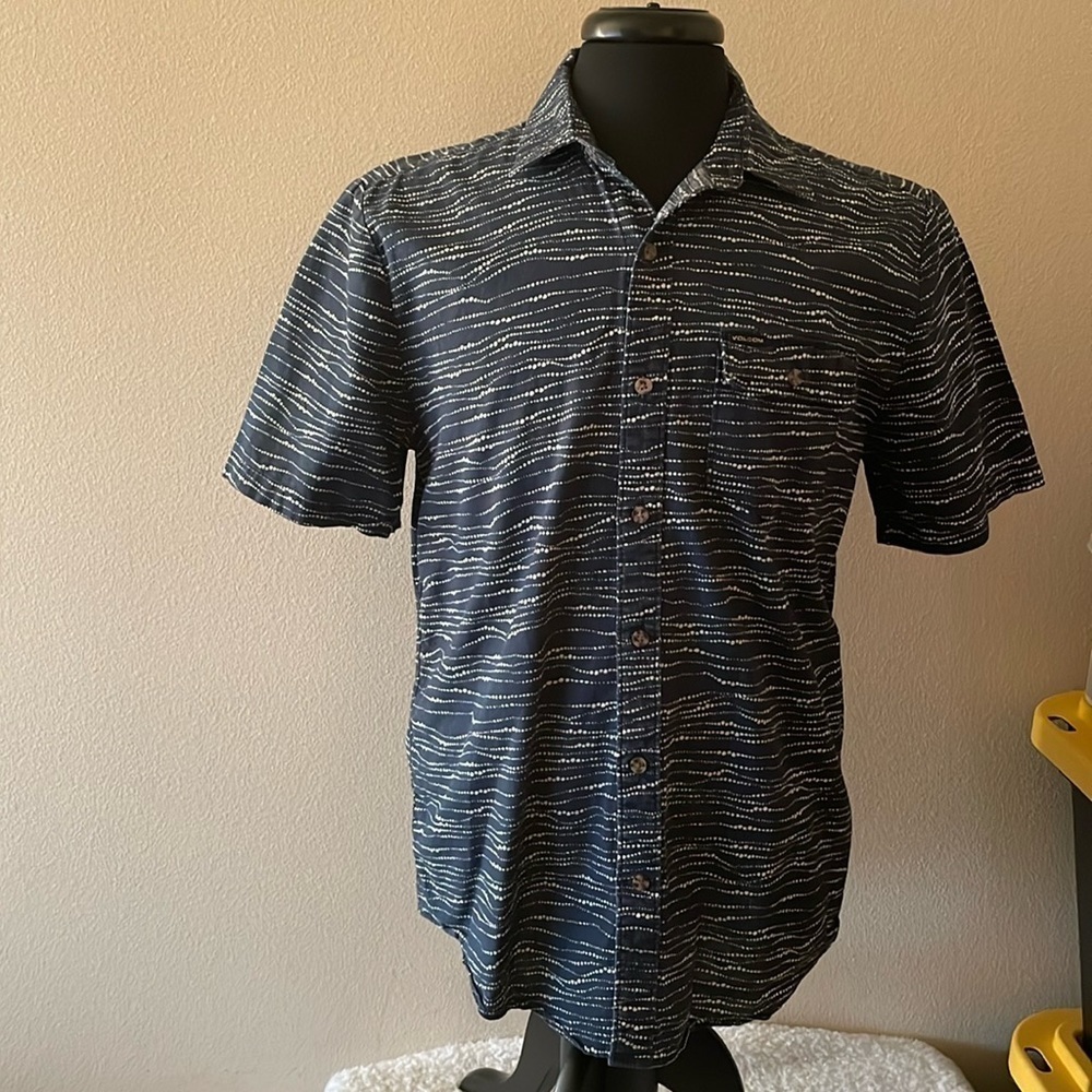 Volcom Slim Fit Button Down Short Sleeve Size Large